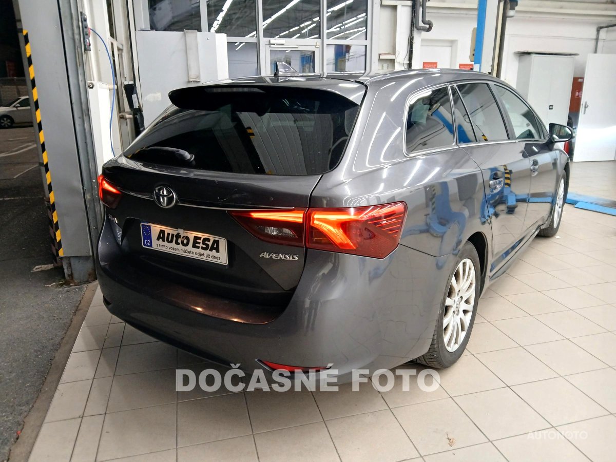 Toyota Avensis, 2016 - pohled č. 2