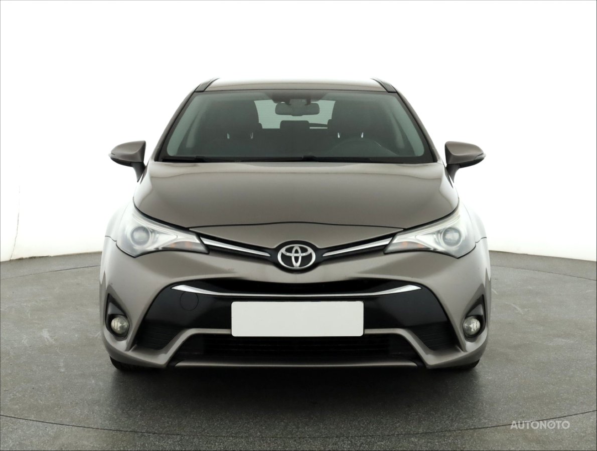 Toyota Avensis, 2016 - pohled č. 2