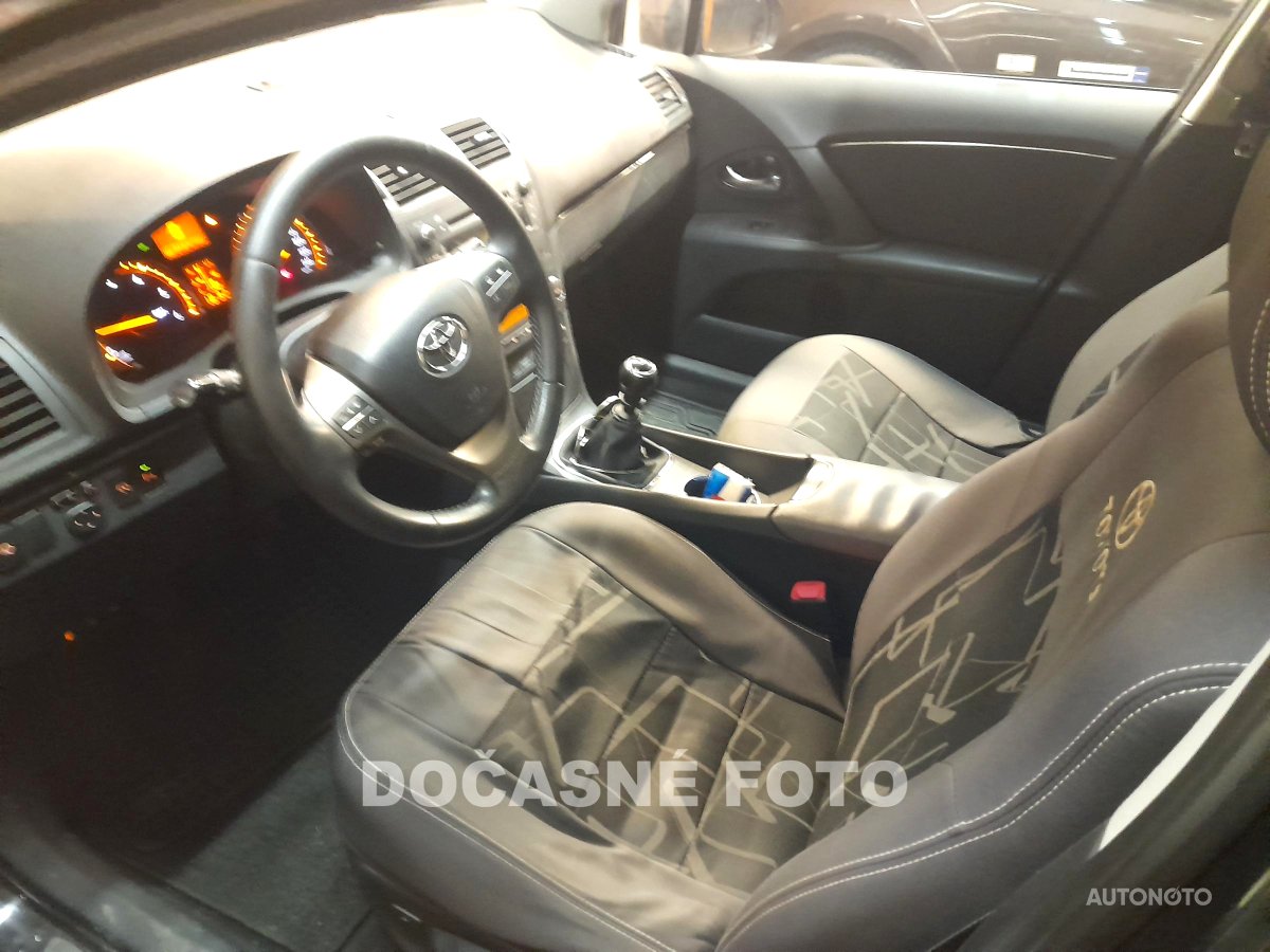 Toyota Avensis, 2012 - pohled č. 3