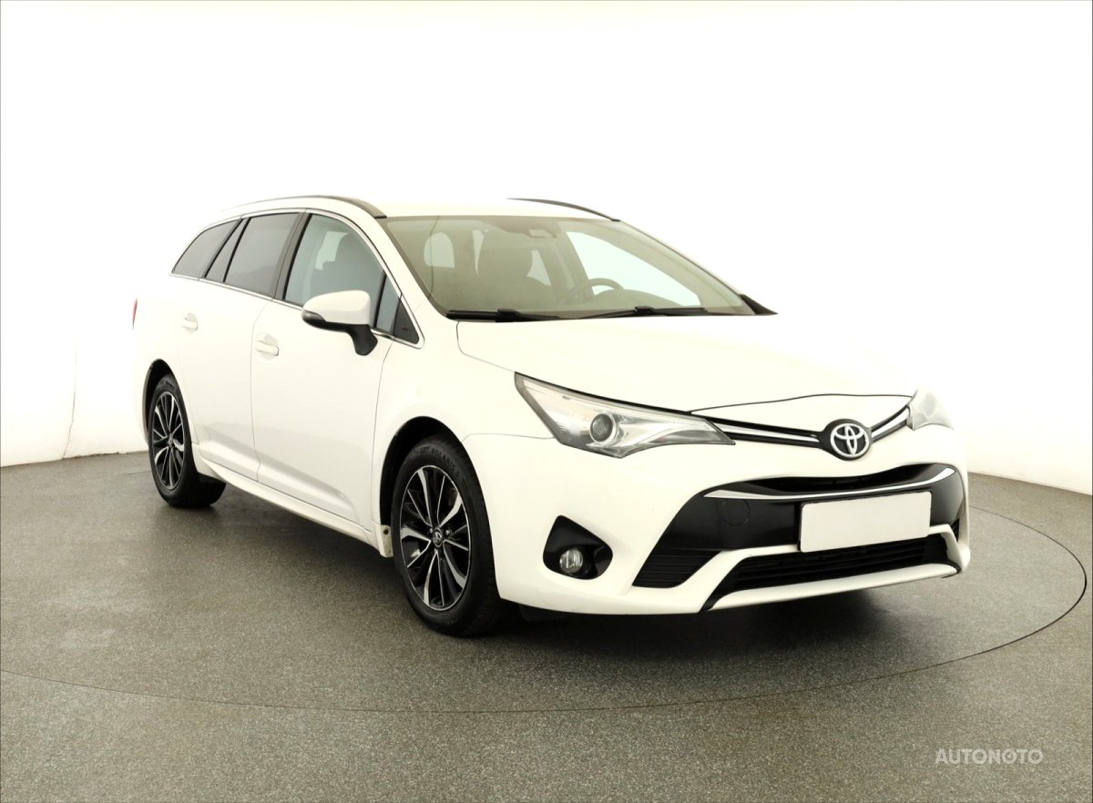 Toyota Avensis, 2018 - celkový pohled