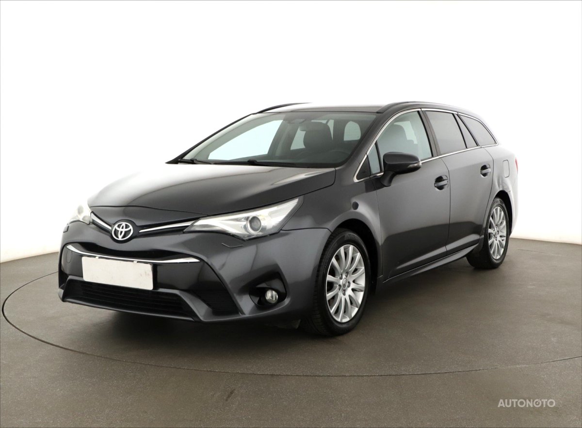 Toyota Avensis, 2016 - pohled č. 3