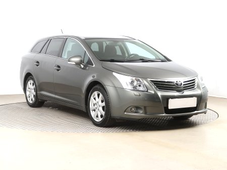 Toyota Avensis, 2012