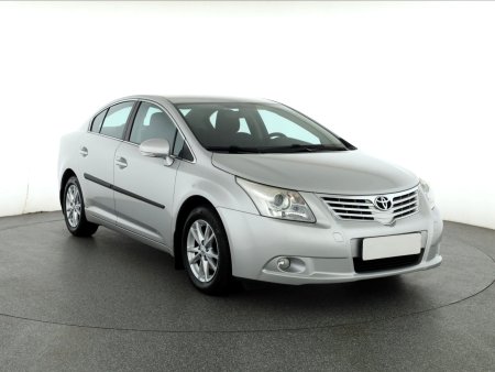 Toyota Avensis, 2010