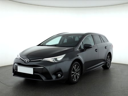 Toyota Avensis, 2018 - pohled č. 3