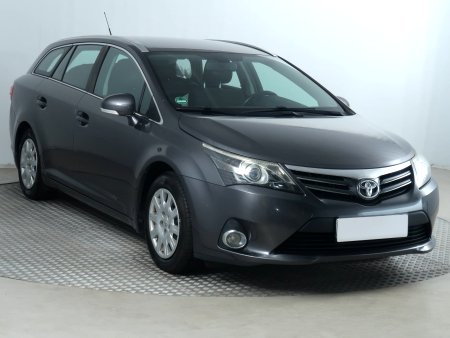 Toyota Avensis, 2011