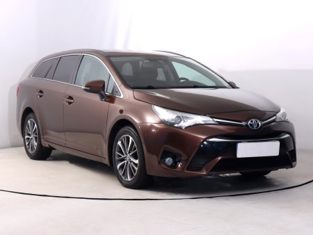 Toyota Avensis, 2015