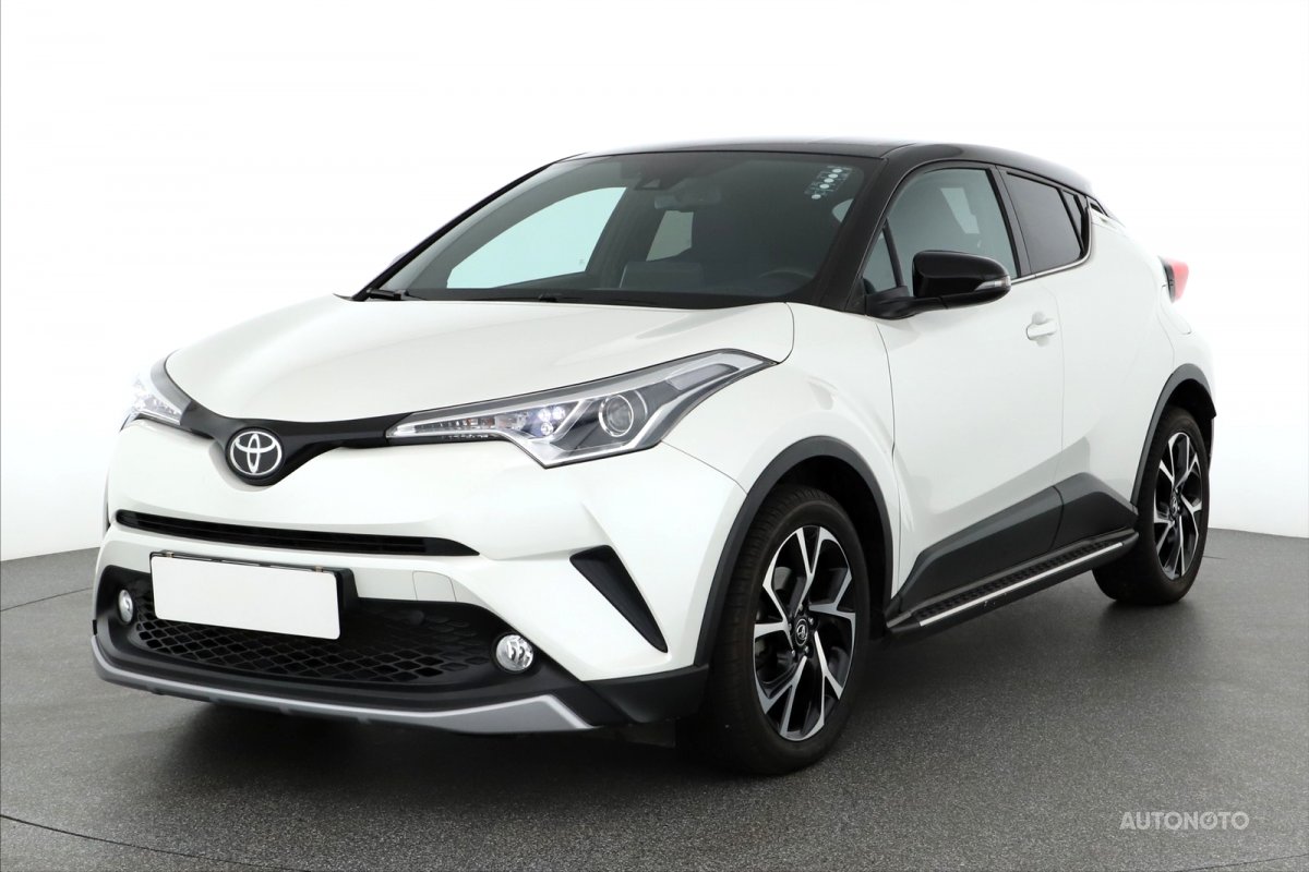 Toyota C-HR, 2017 - pohled č. 3