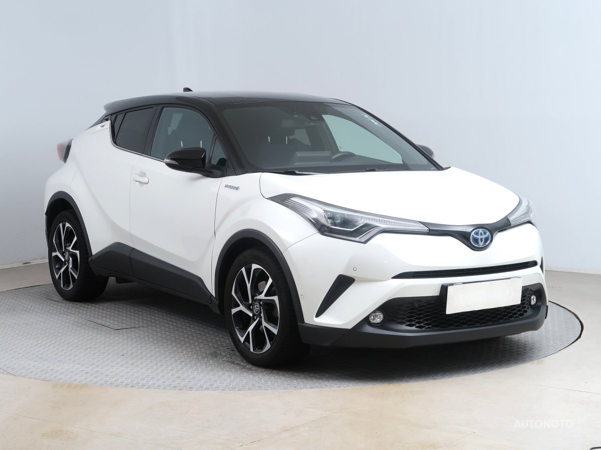 Toyota C-HR, 2017 - pohled č. 1