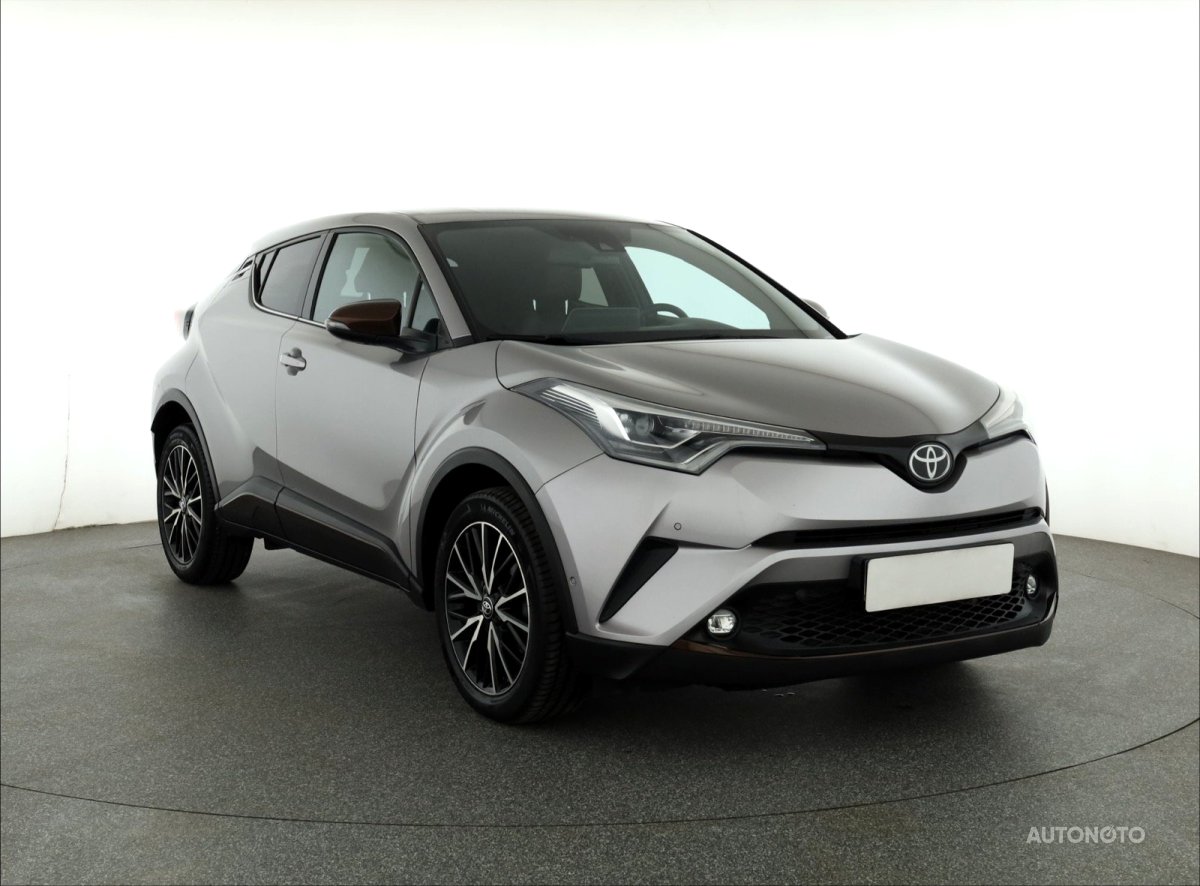 Toyota C-HR, 2018 - pohled č. 1