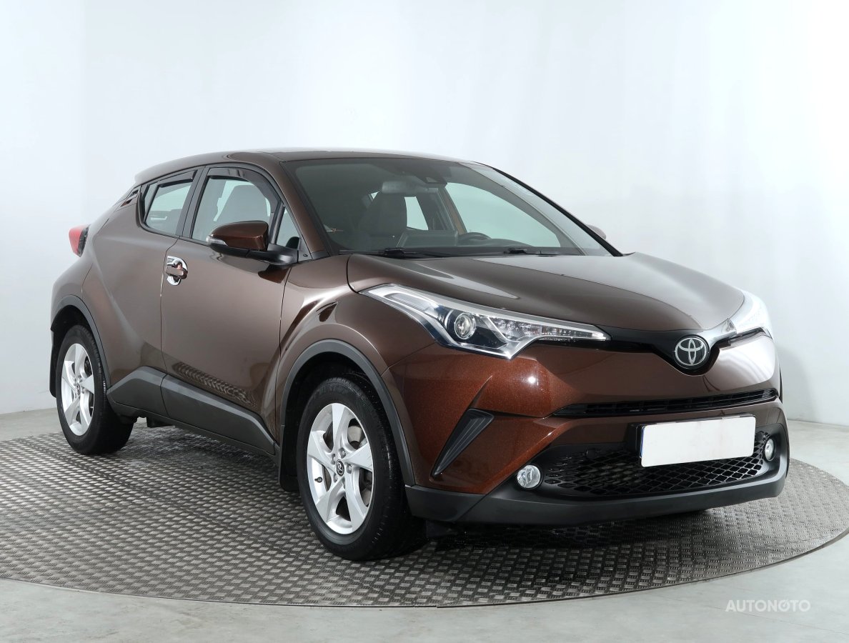 Toyota C-HR, 2018 - pohled č. 1