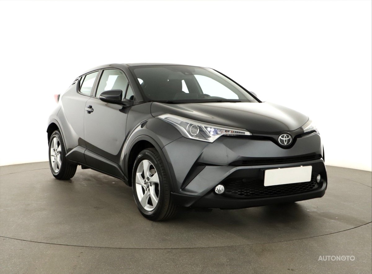 Toyota C-HR, 2017 - pohled č. 1