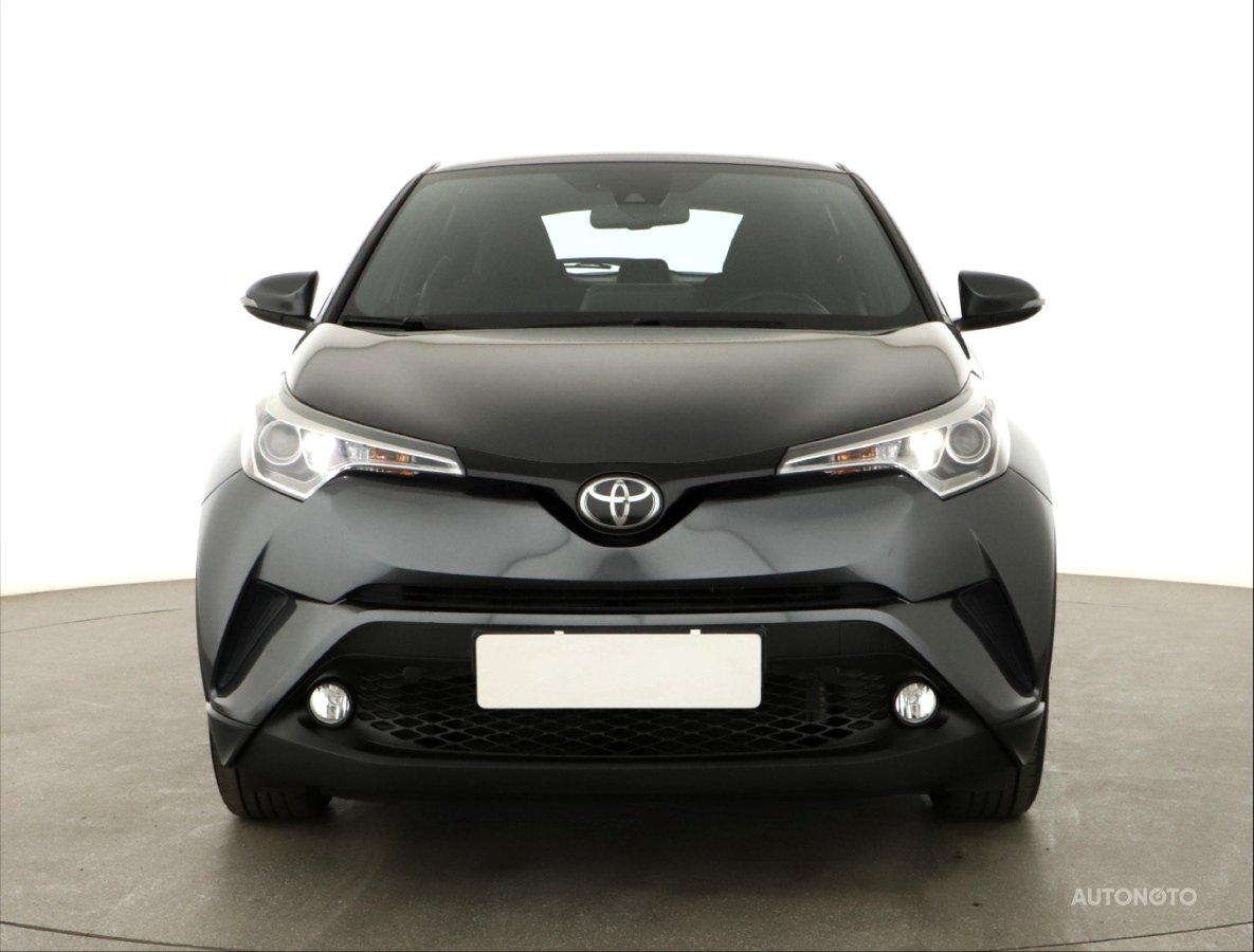 Toyota C-HR, 2017 - pohled č. 2