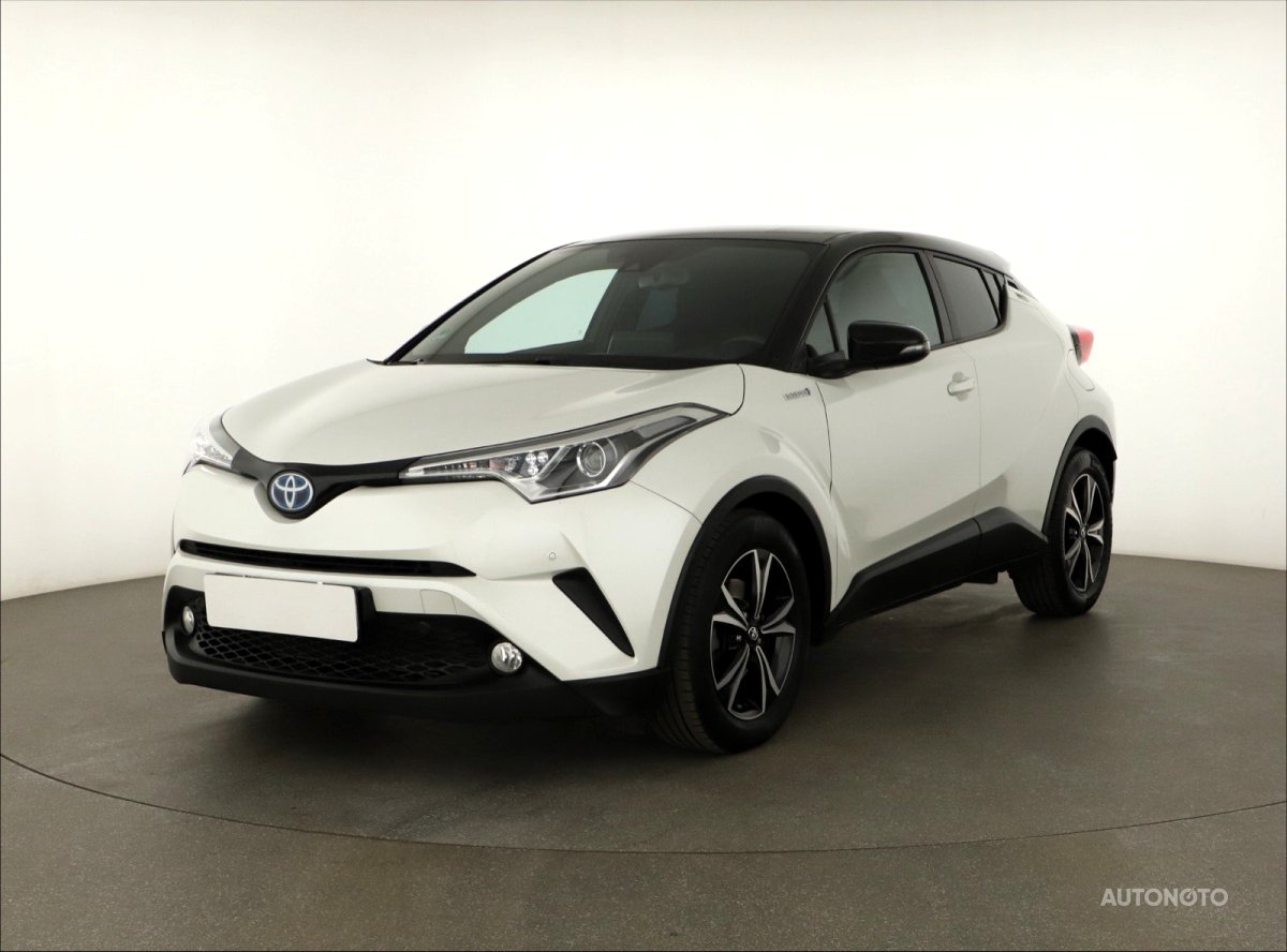 Toyota C-HR, 2019 - pohled č. 3