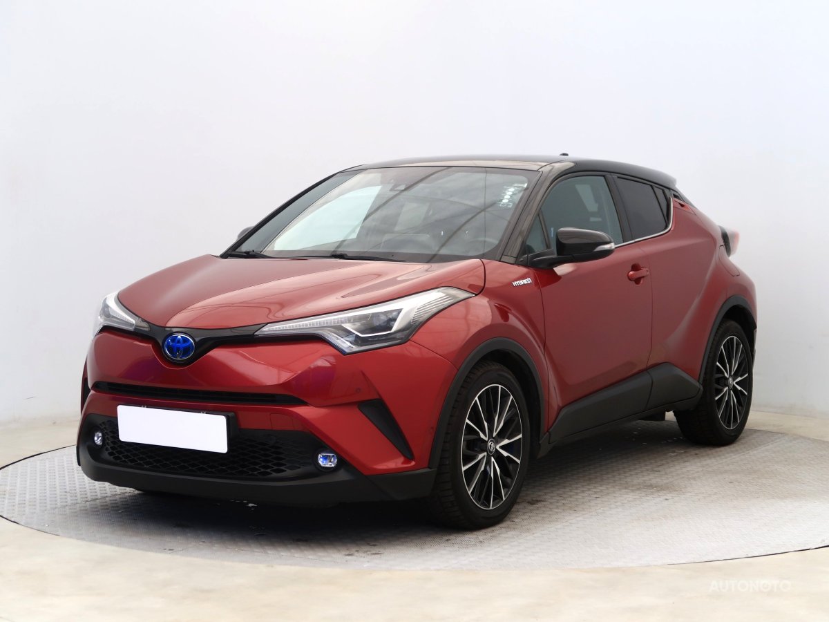 Toyota C-HR, 2018 - pohled č. 3