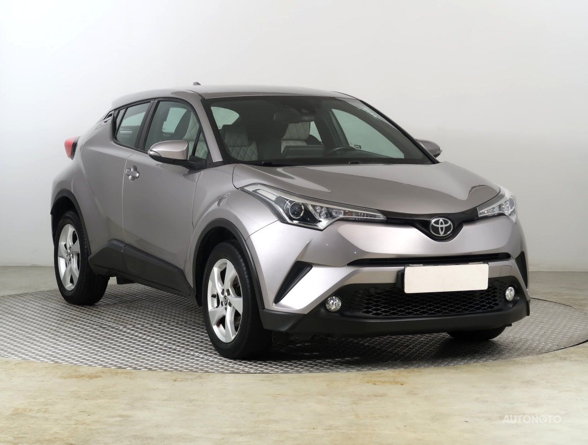 Toyota C-HR, 2018 - celkový pohled