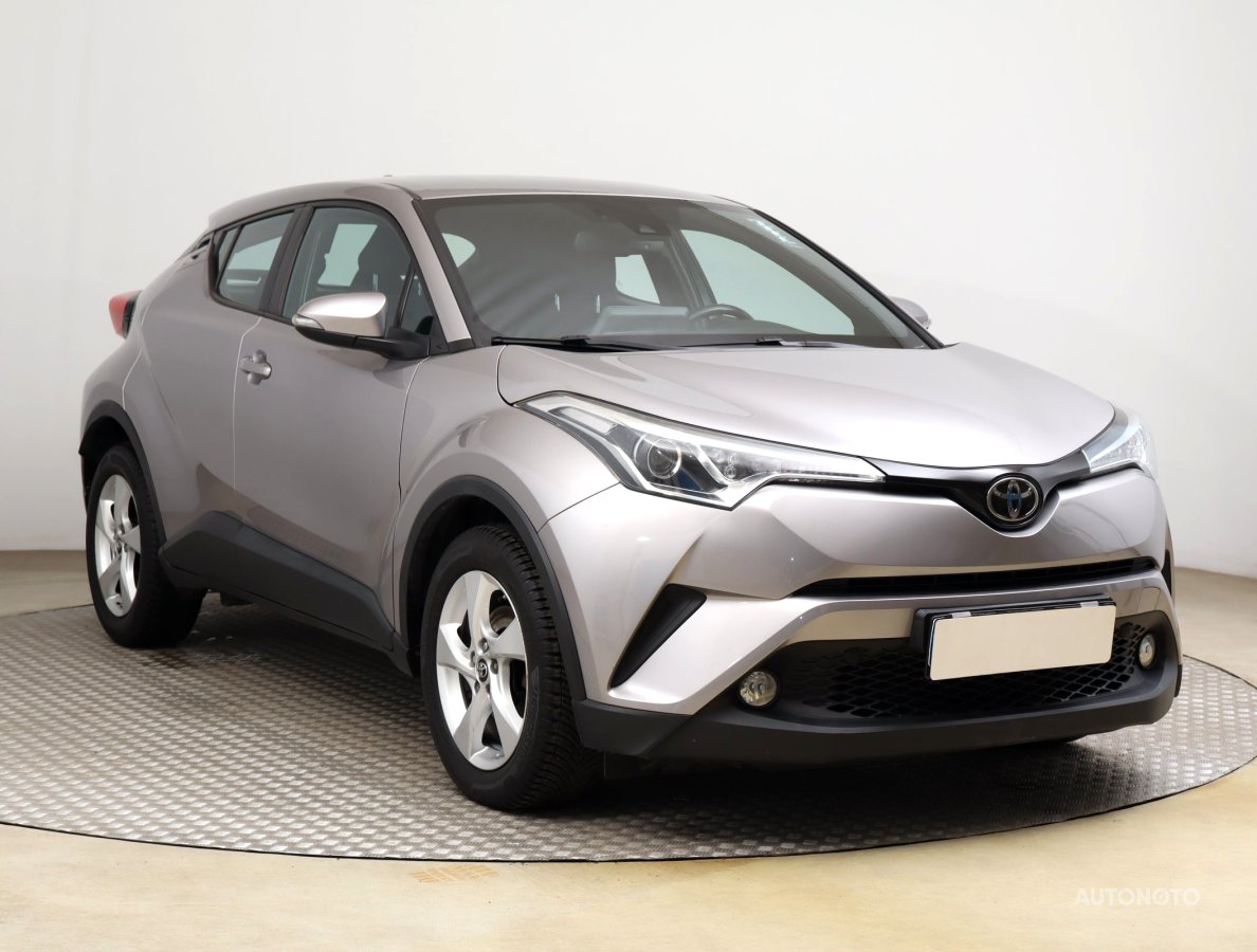 Toyota C-HR, 2018 - celkový pohled