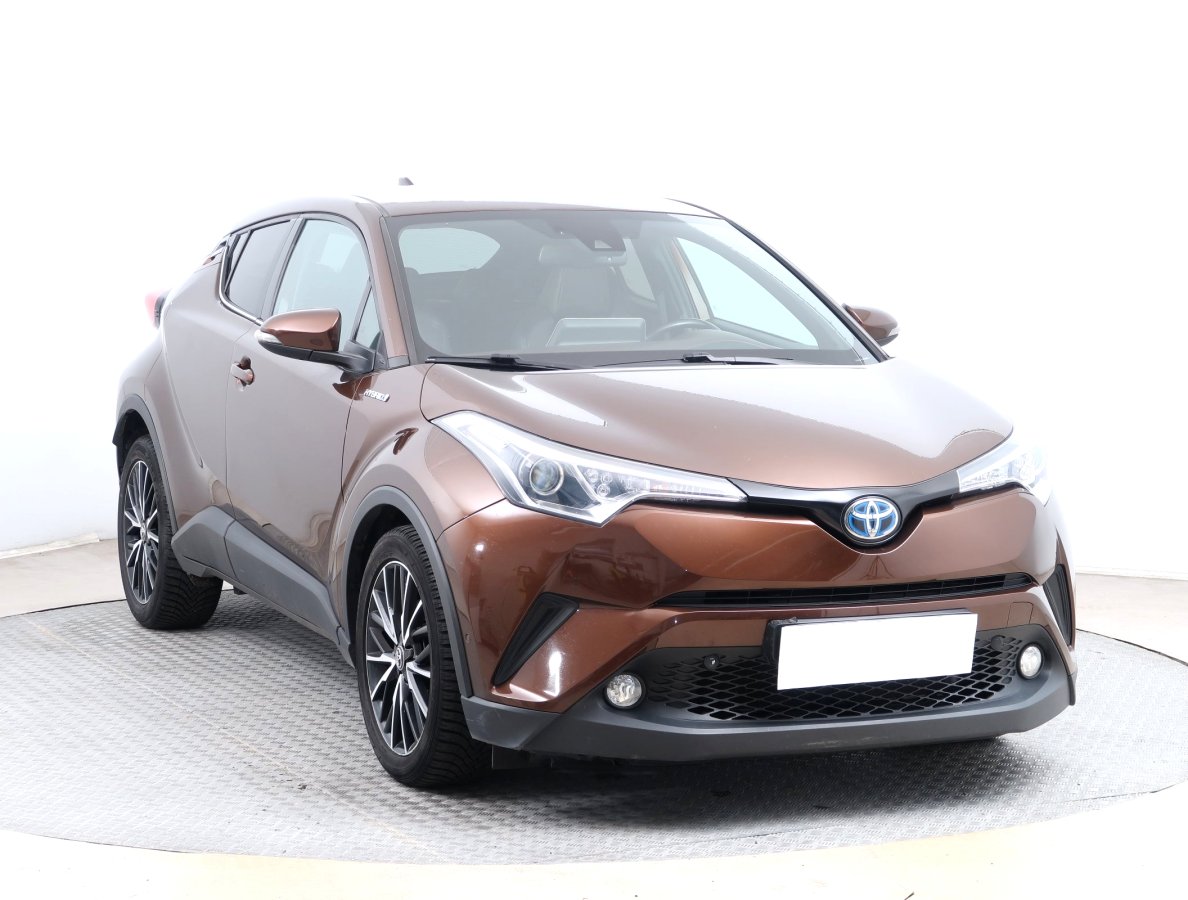 Toyota C-HR, 2017 - celkový pohled