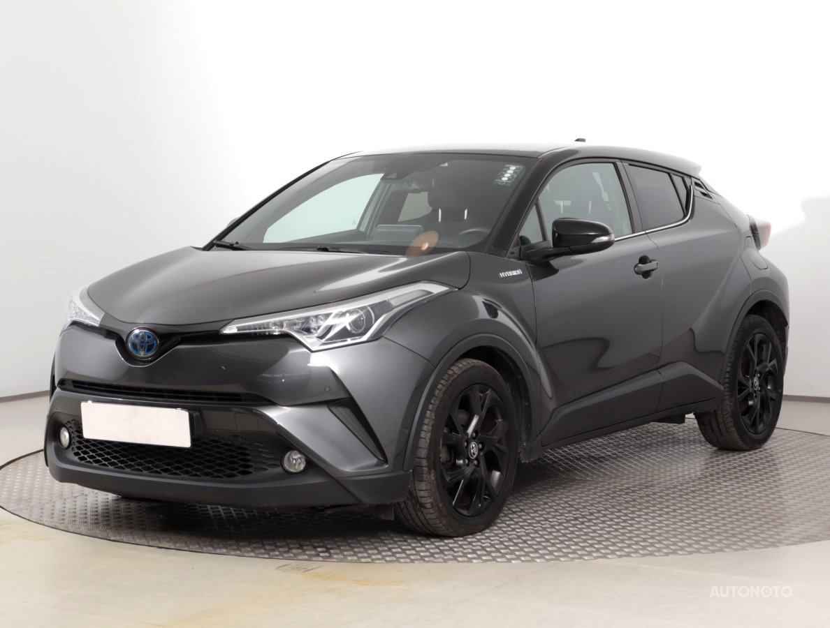 Toyota C-HR, 2020 - pohled č. 3