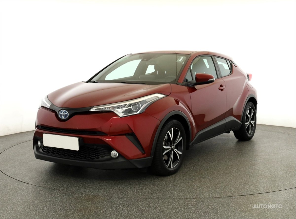 Toyota C-HR, 2018 - pohled č. 3