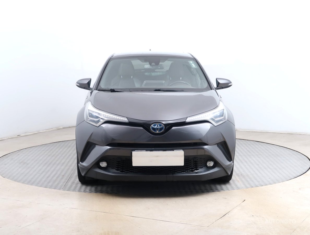 Toyota C-HR, 2017 - pohled č. 2