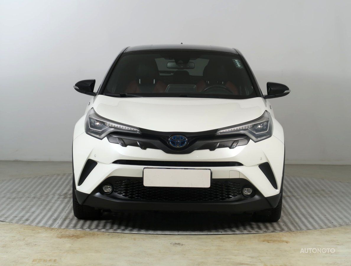 Toyota C-HR, 2018 - pohled č. 2