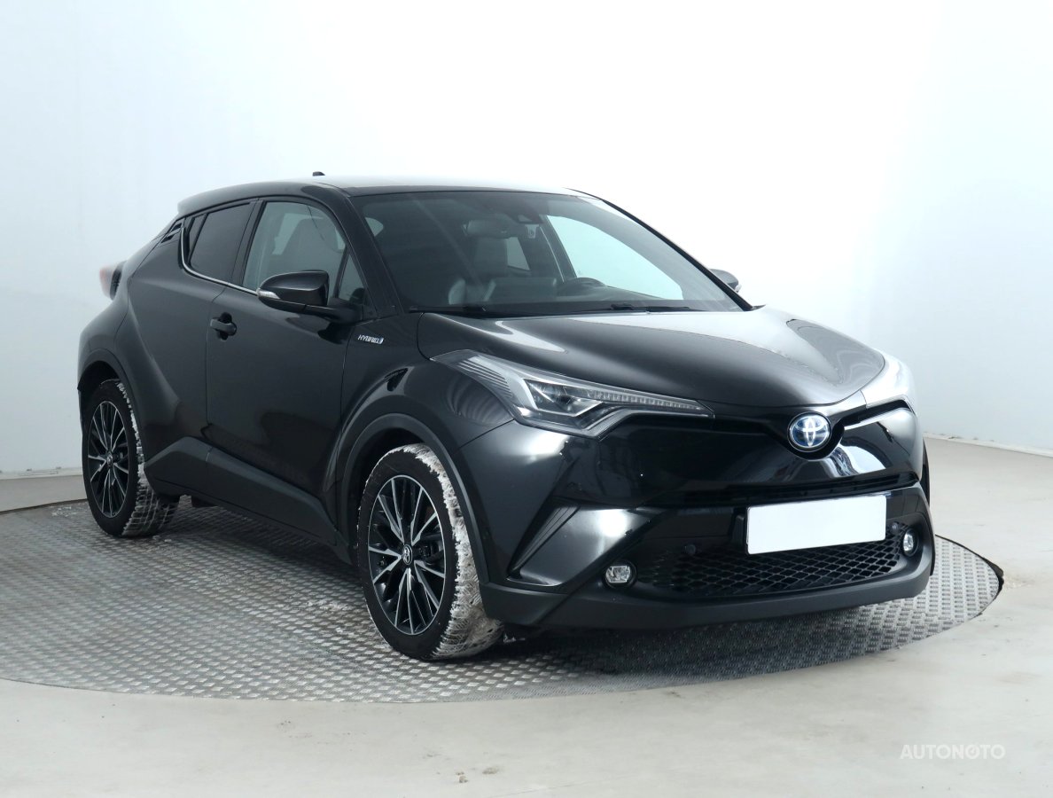 Toyota C-HR, 2017 - celkový pohled