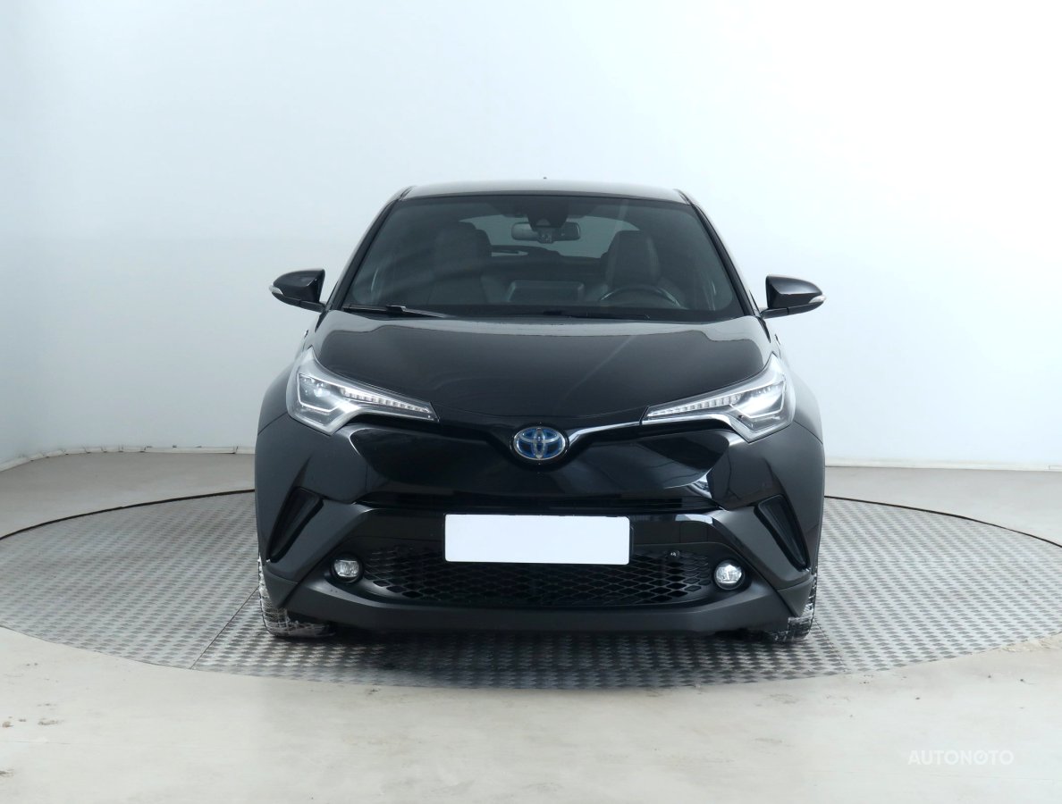 Toyota C-HR, 2017 - pohled č. 2
