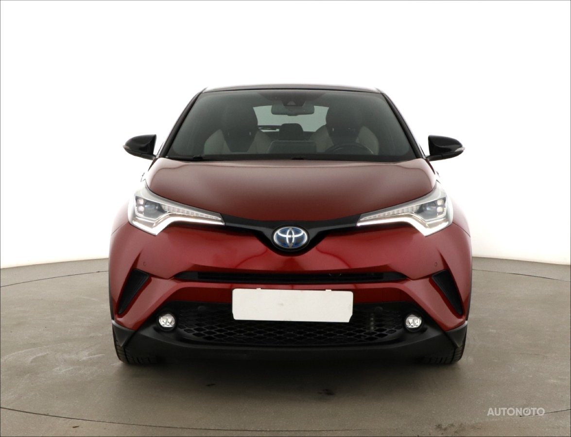Toyota C-HR, 2018 - pohled č. 2