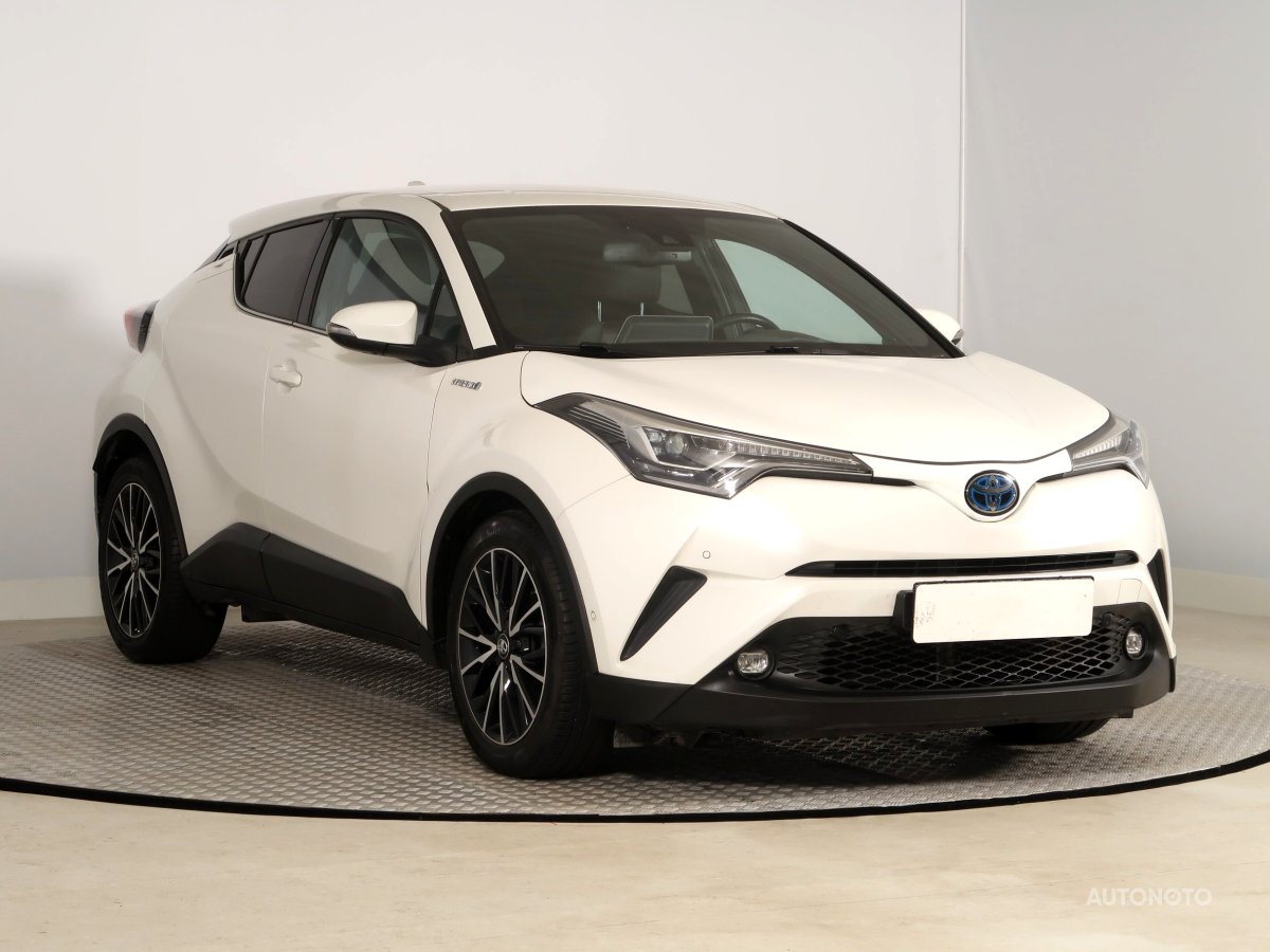 Toyota C-HR, 2017 - celkový pohled