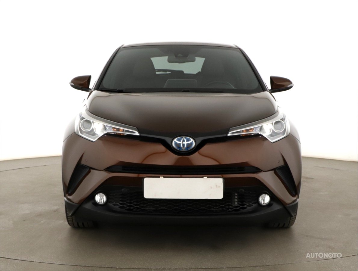 Toyota C-HR, 2017 - pohled č. 2