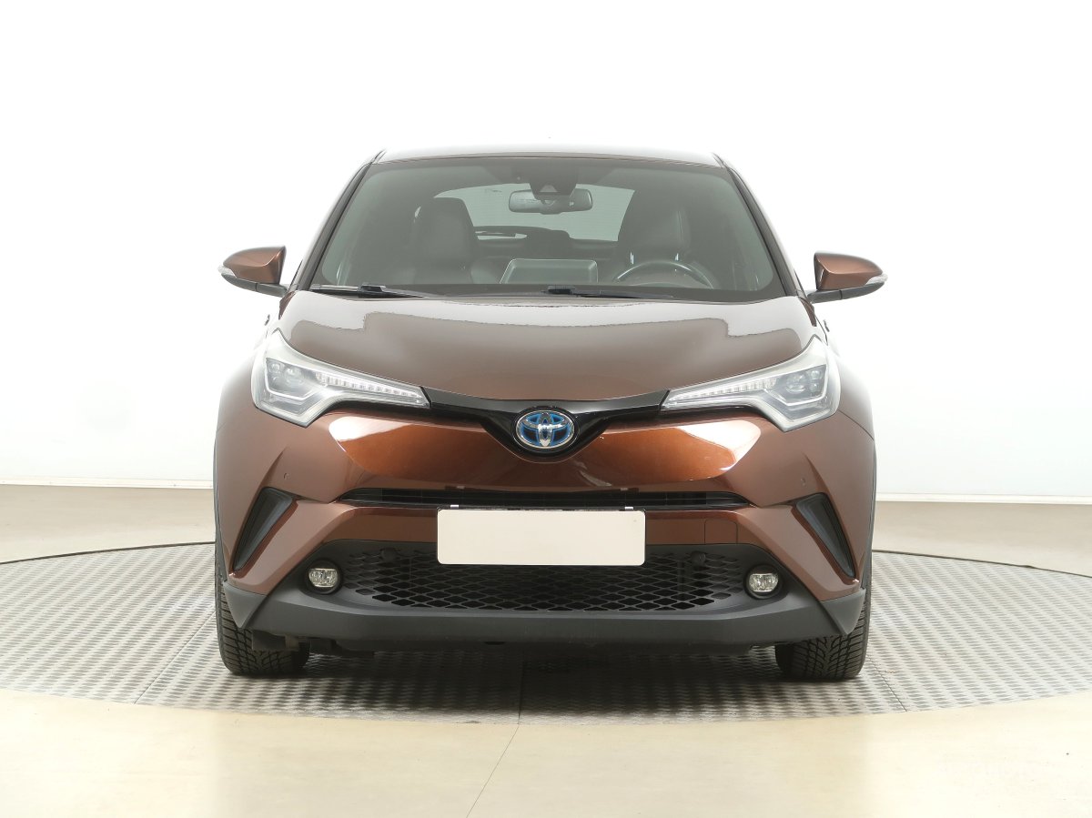 Toyota C-HR, 2017 - pohled č. 2