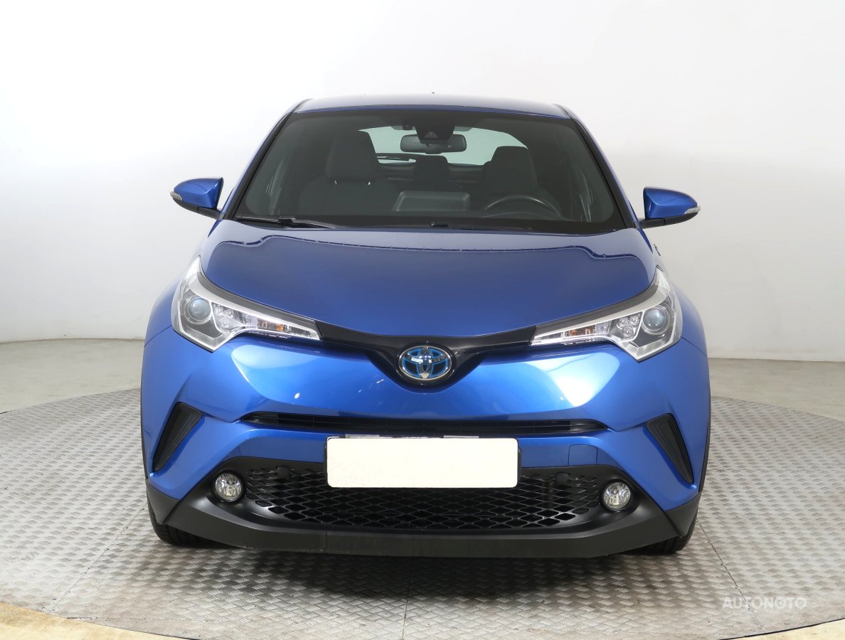 Toyota C-HR, 2018 - pohled č. 2
