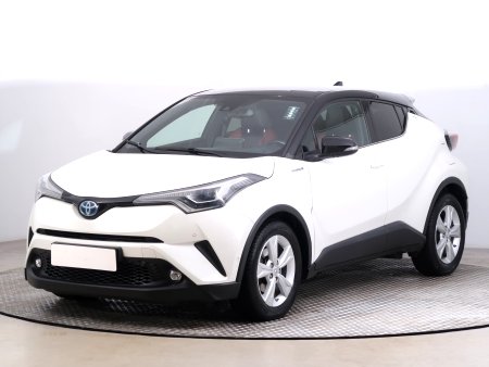 Toyota C-HR, 2018 - pohled č. 3