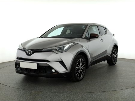 Toyota C-HR, 2018 - pohled č. 3