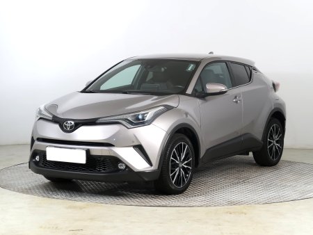 Toyota C-HR, 2019 - pohled č. 3
