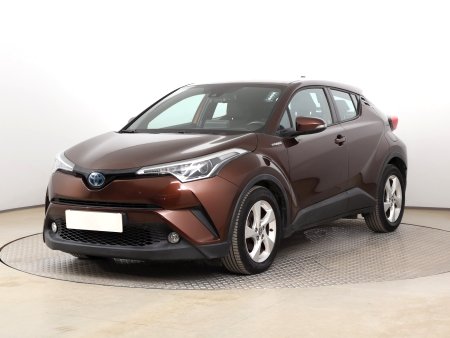 Toyota C-HR, 2018 - pohled č. 3