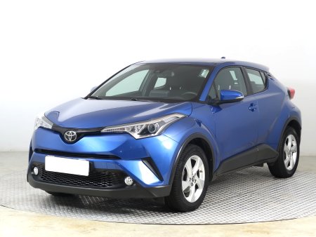 Toyota C-HR, 2018 - pohled č. 3