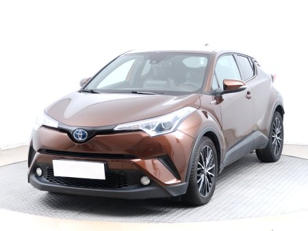 Toyota C-HR, 2017 - pohled č. 3