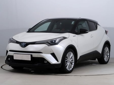 Toyota C-HR, 2018 - pohled č. 3