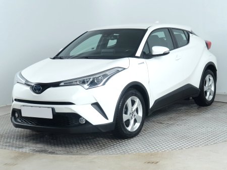 Toyota C-HR, 2018 - pohled č. 3