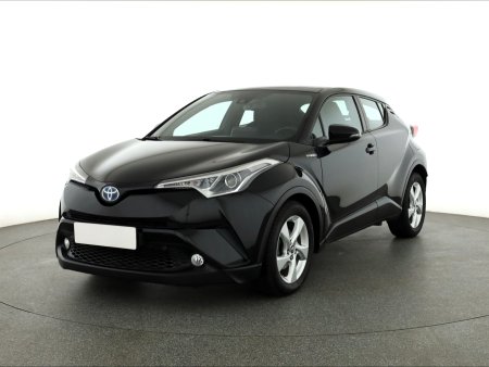 Toyota C-HR, 2017 - pohled č. 3
