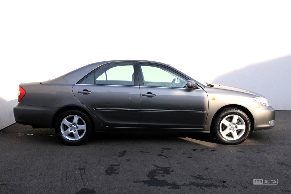 Toyota Camry, 2002 - pohled č. 4