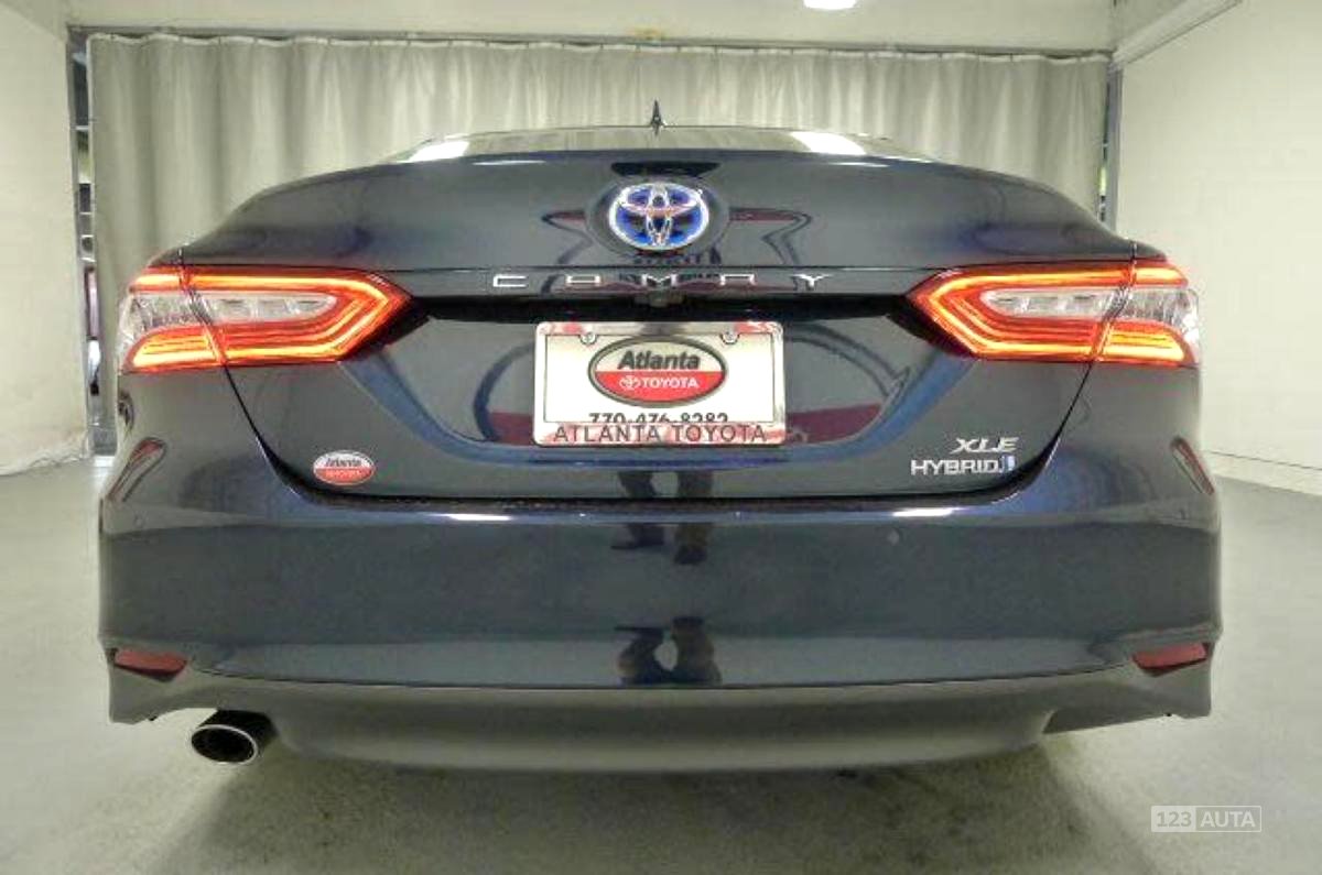 Toyota Camry, 2020 - pohled č. 4