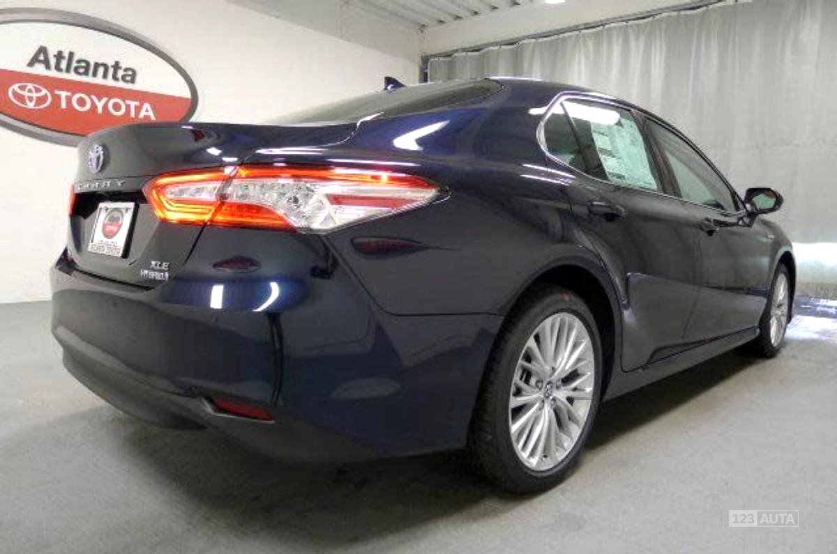 Toyota Camry, 2020 - pohled č. 5