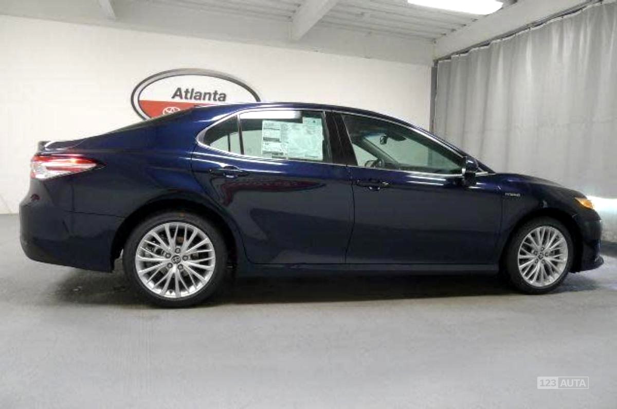 Toyota Camry, 2020 - pohled č. 6