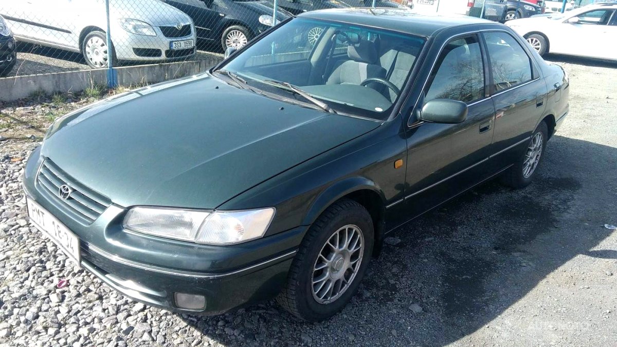 Toyota Camry, 1999 - pohled č. 2