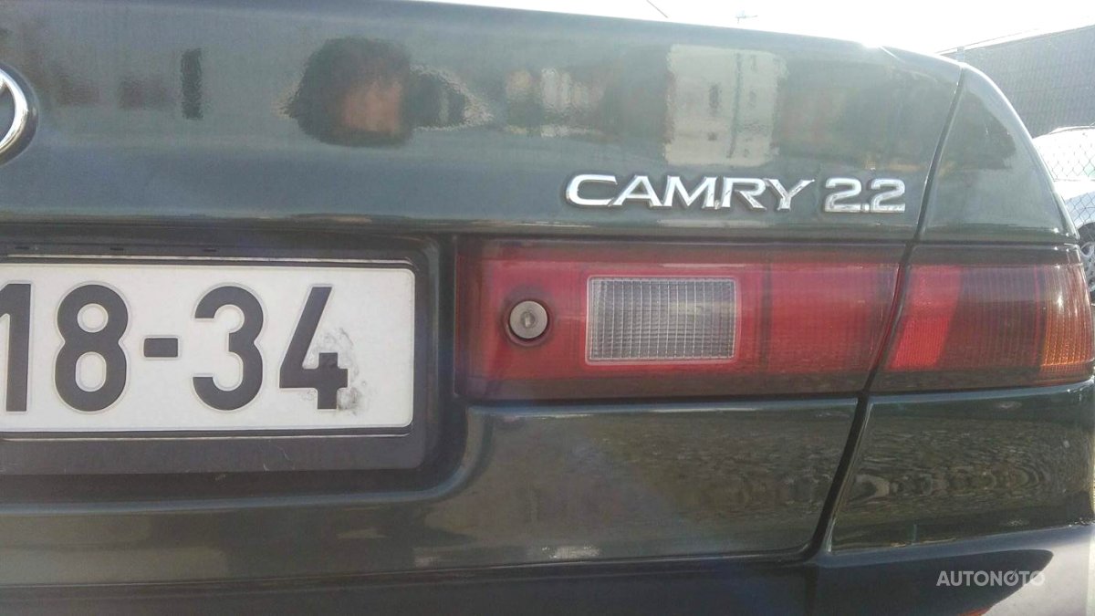 Toyota Camry, 1999 - pohled č. 4
