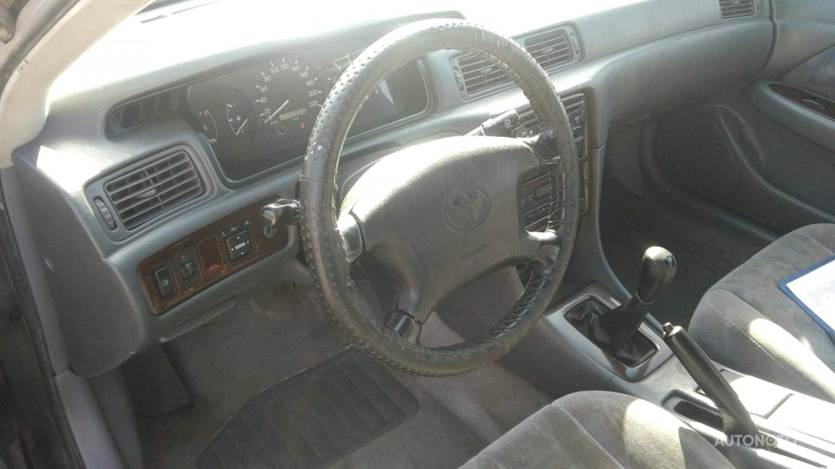 Toyota Camry, 1999 - pohled č. 7