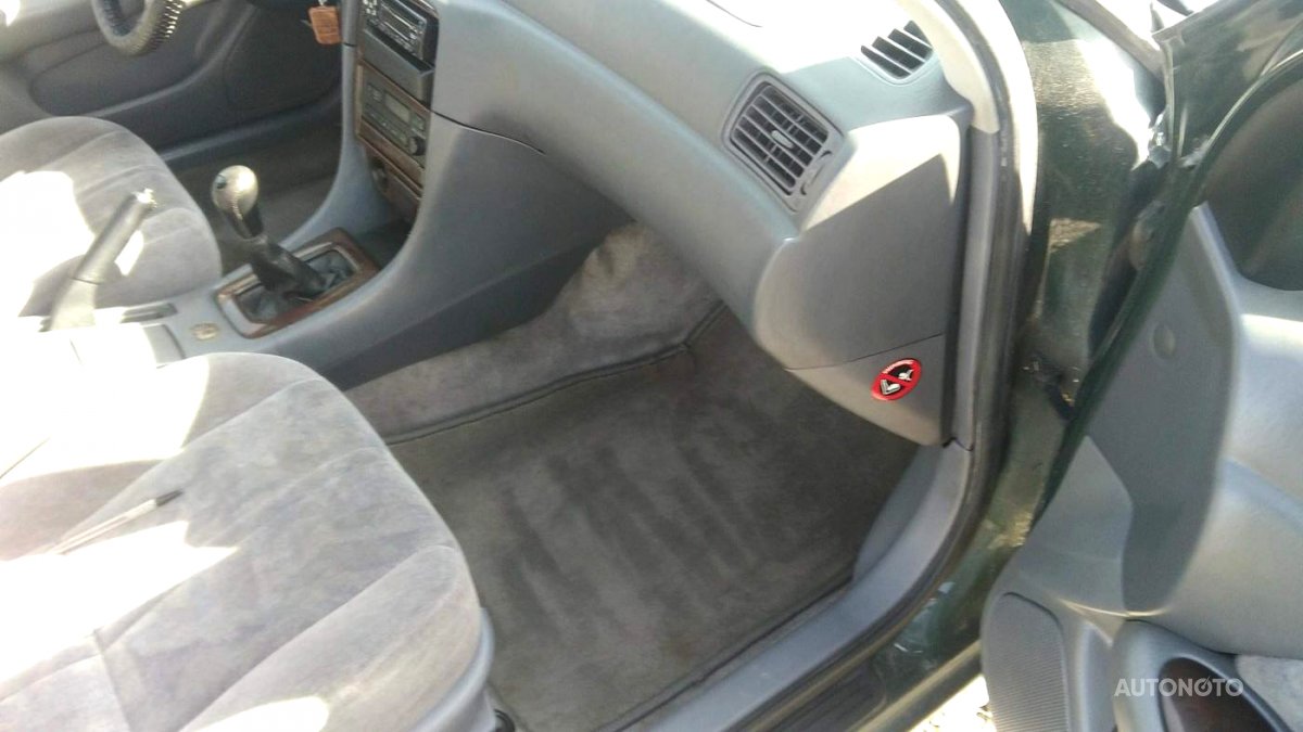 Toyota Camry, 1999 - pohled č. 8