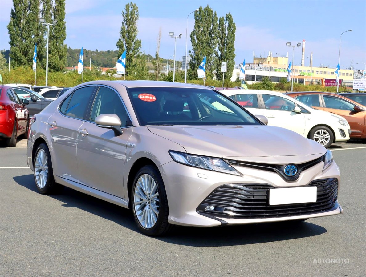 Toyota Camry, 2021 - celkový pohled